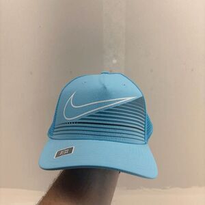 Nike Golf Size Small Flexfit Aerobill Blue Hat New with Tags